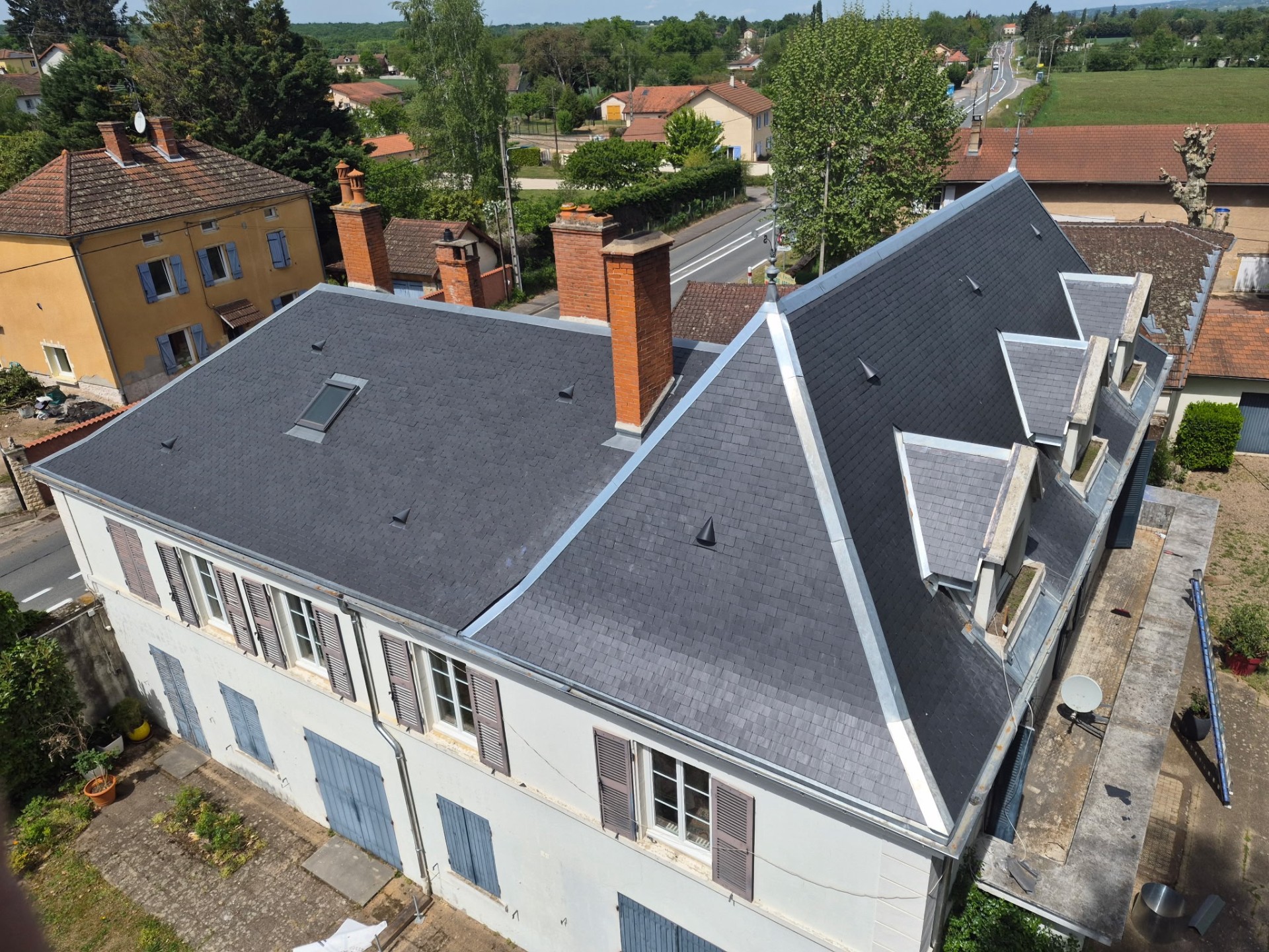 Couverture ardoise — vue aérienne